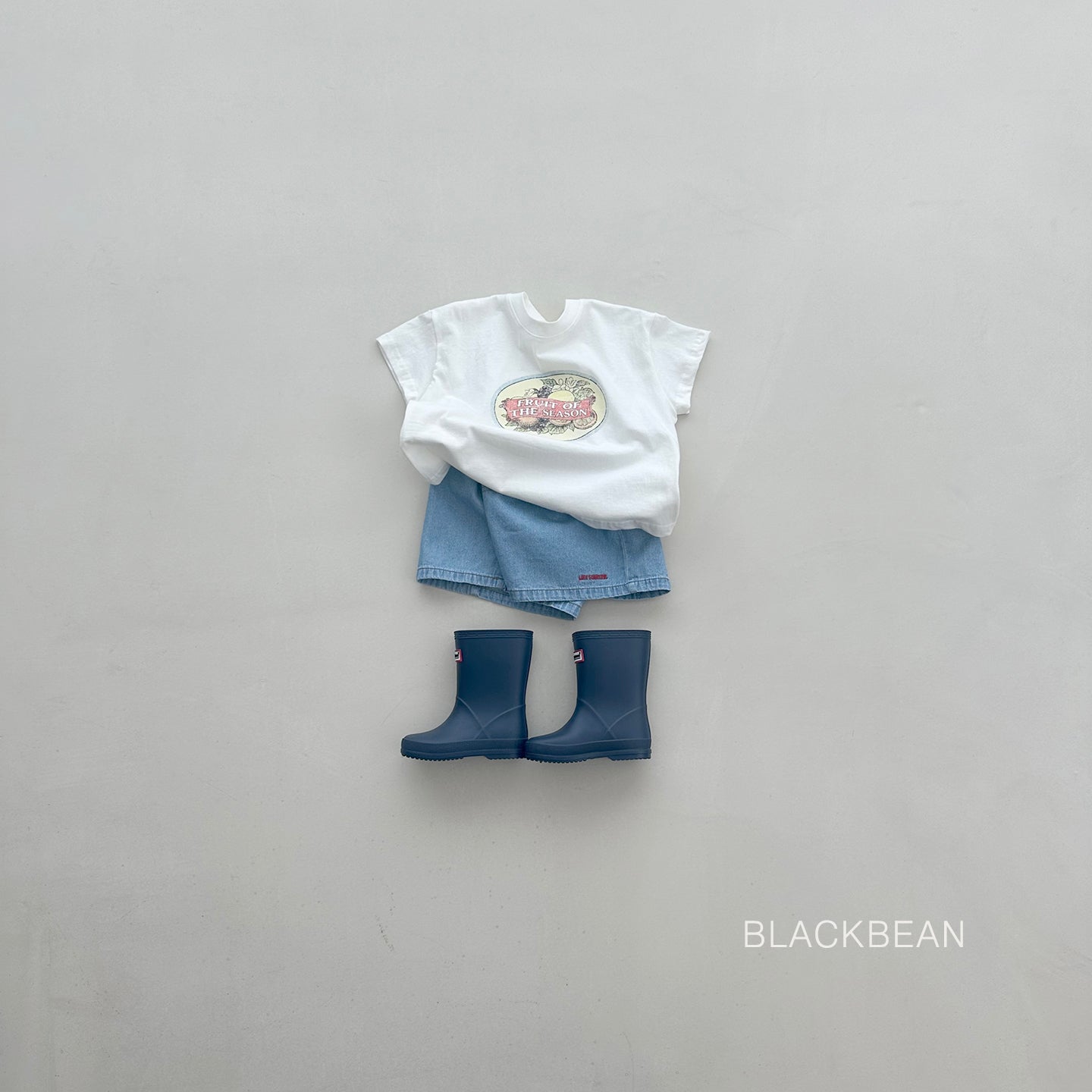Family Print Tee fruit